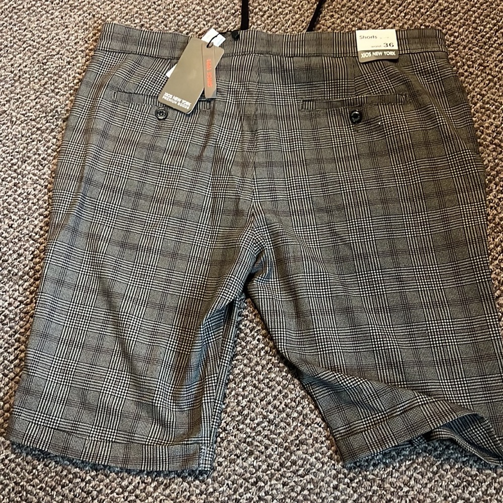 NWT Xios New York Mens black plaid cuffed shorts size 36